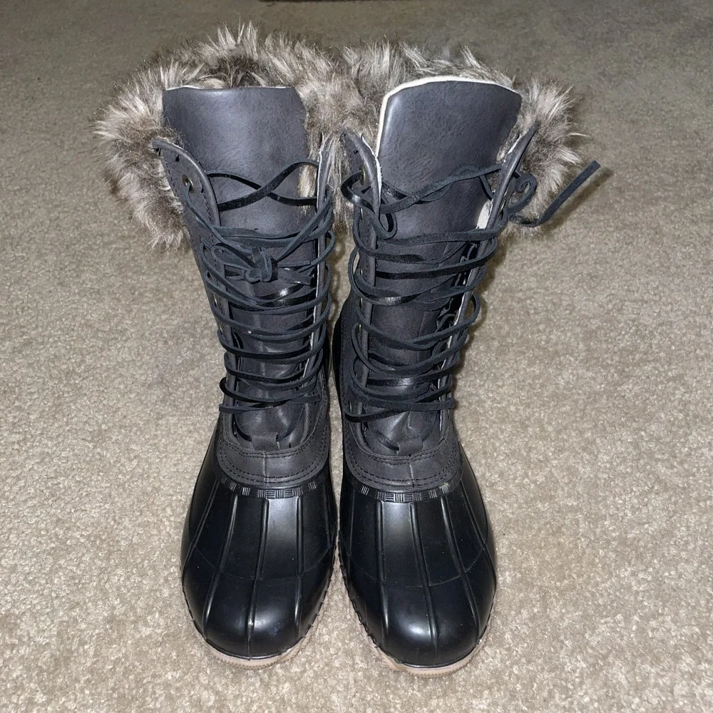 Magellan Womens Black Faux Fur Trim Lace Up Duck Boots Winter Shoes Size 10M